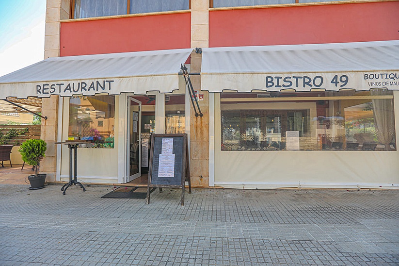 Популярный ресторан рядом с Порт Адриано