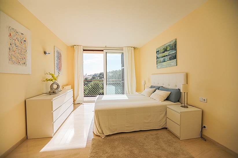 Шикарный апартамент в эксклюзивном комплексе с видом на море в Соль де Майорка