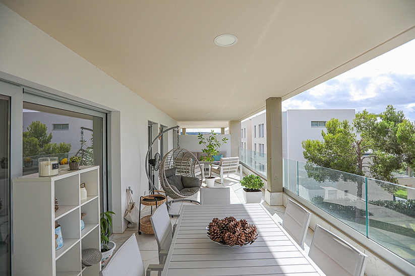 Современный новый апартамент в престижной резиденции в Santa Ponsa