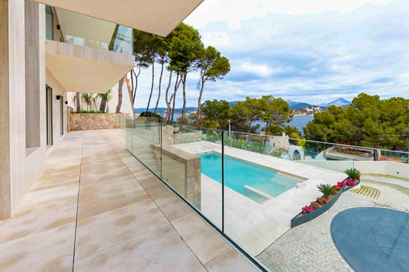 Шикарная вилла с фантастическим панорамным видом на море в Santa Ponsa
