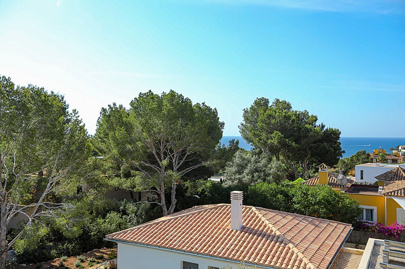 Новая 6 спальная вилла класса люкс с видом на море в Sol de Mallorca
