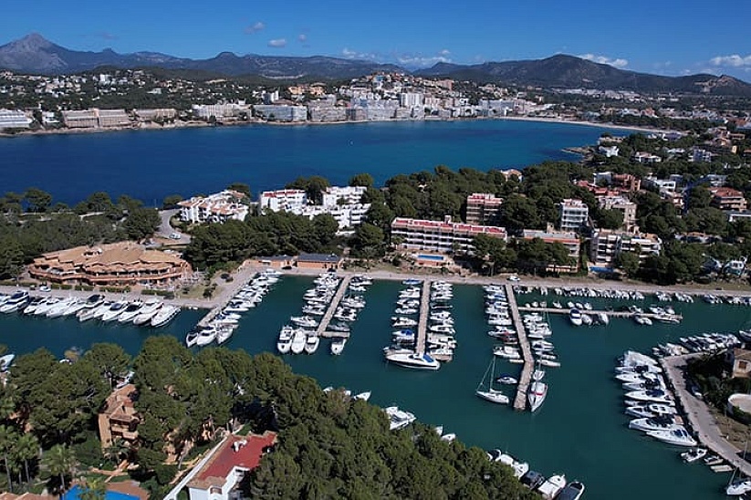 Отличный земельный участок рядом с морем в Santa Ponsa 