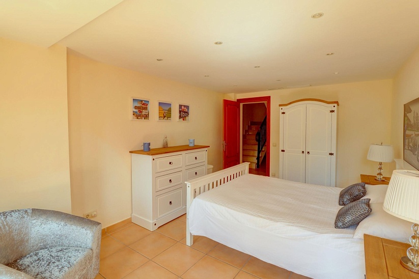 5 спальная вилла с видом на море в Costa d'en Blanes