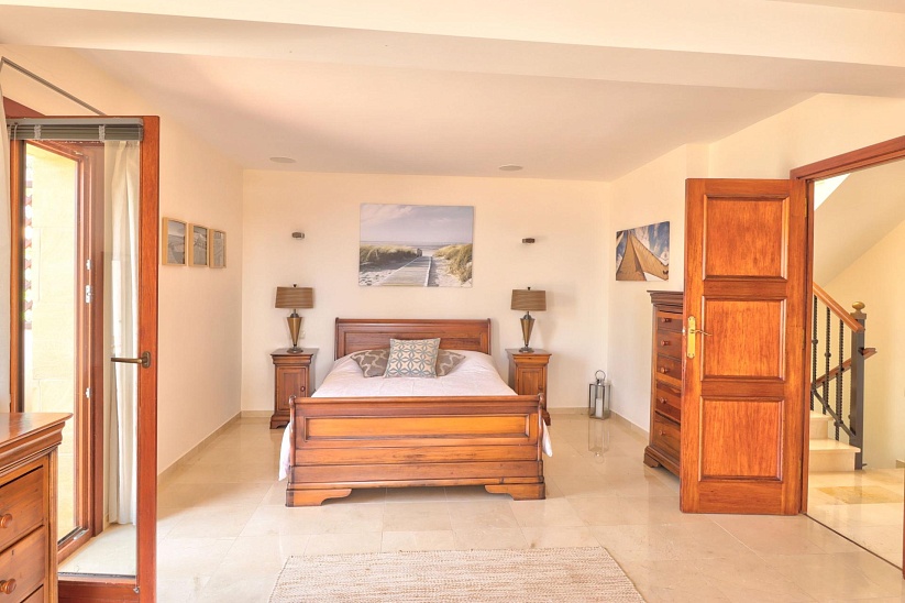 5 спальная вилла с видом на море в Costa d'en Blanes