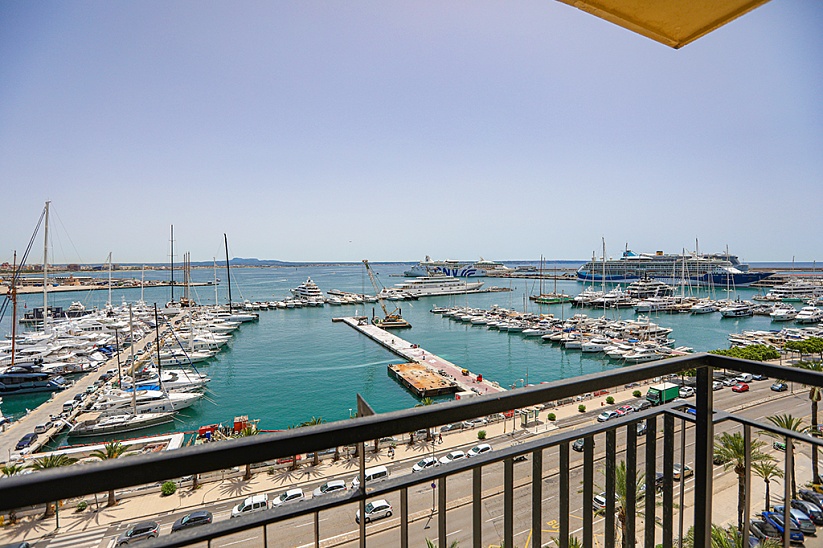 2 спальный апартамент с фантастическим видом на море и порт Palma 
