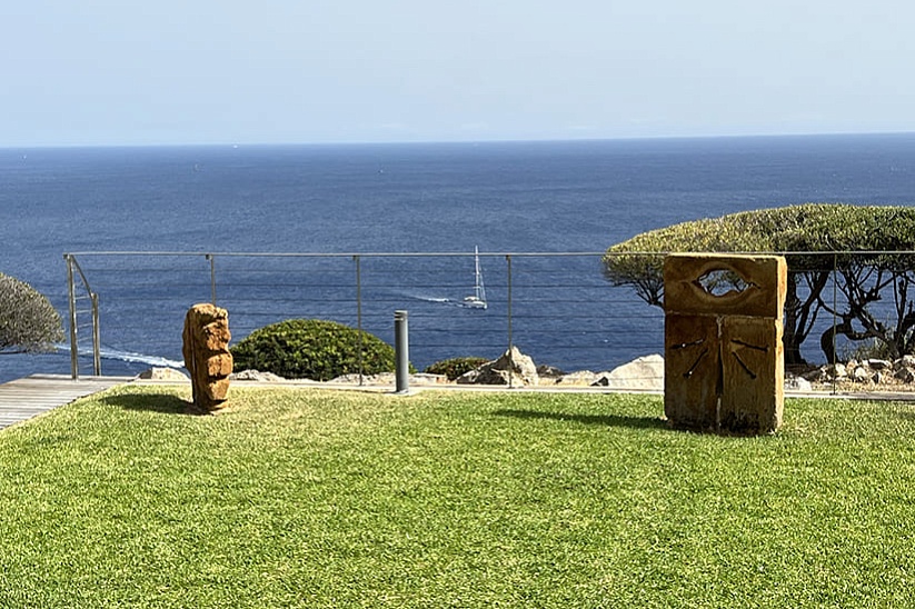 Фантастический апартамент с садом на первой линии моря в  Port Andratx